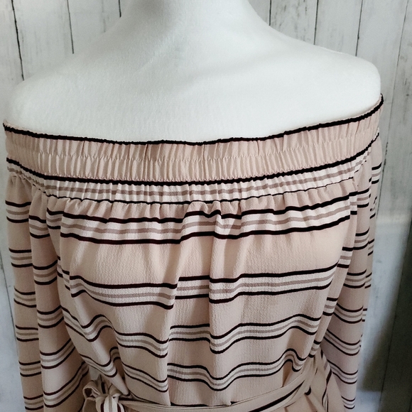 Forever 21 Striped Off-the-Shoulder Tunic Blouse - Picture 6 of 8